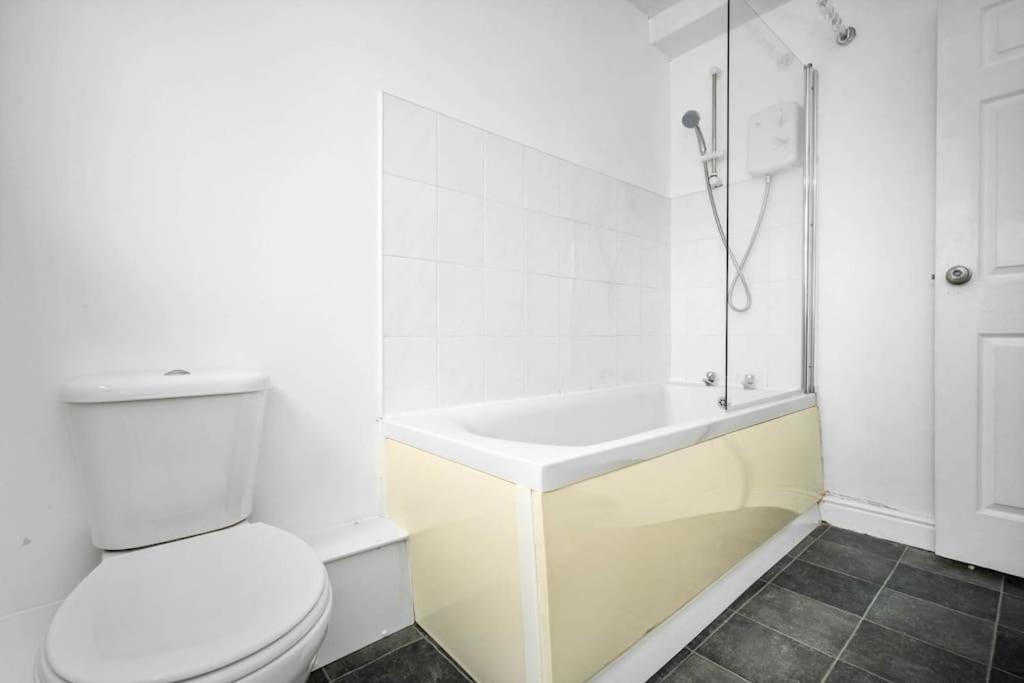 Jlr, Nec, B'Ham, Contractors Villa Birmingham Buitenkant foto