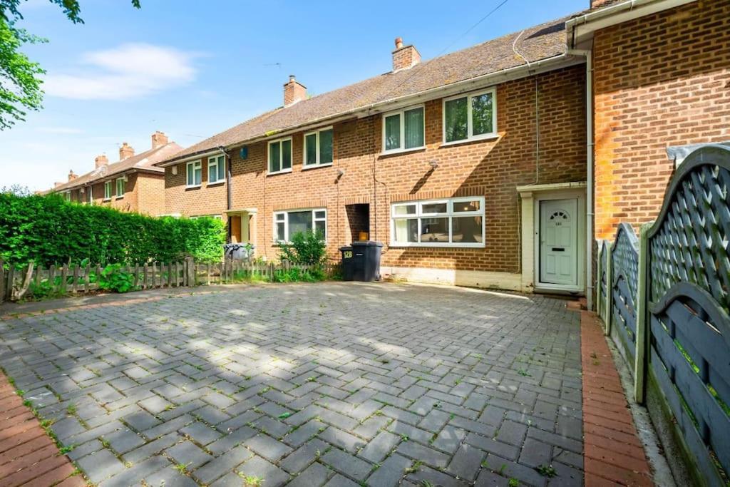Jlr, Nec, B'Ham, Contractors Villa Birmingham Buitenkant foto